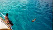 Yacht MISS KULANI -  Swimming in Paradise